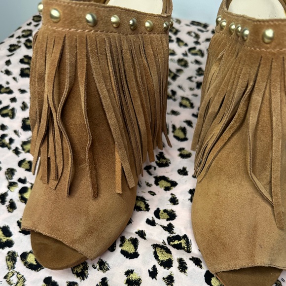 Guess Fringe Mule Heels Suede Studded Tan - Picture 6 of 7